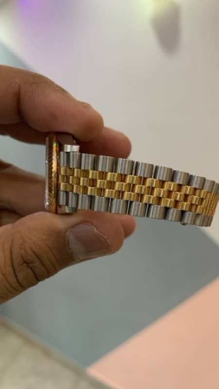 Rolex 31 mm Mother of Pearl Daimond 3