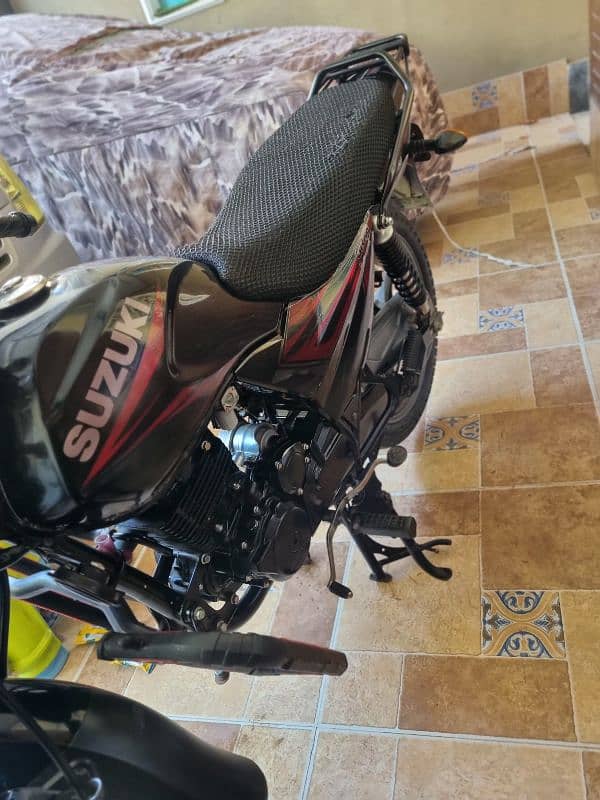Suzuki Gr 150 2