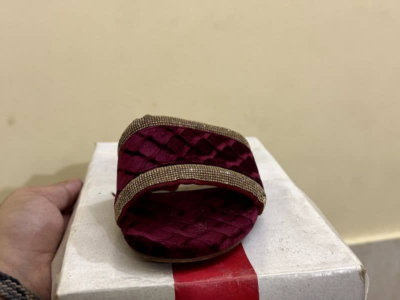Very Beautiful Stylo   Branded  - Good condition -Rs 1799 1