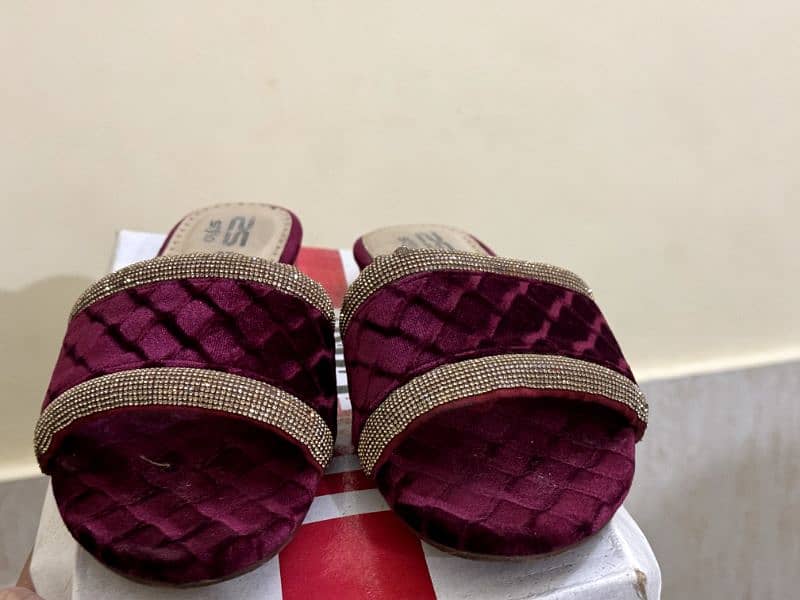 Very Beautiful Stylo   Branded  - Good condition -Rs 1799 3