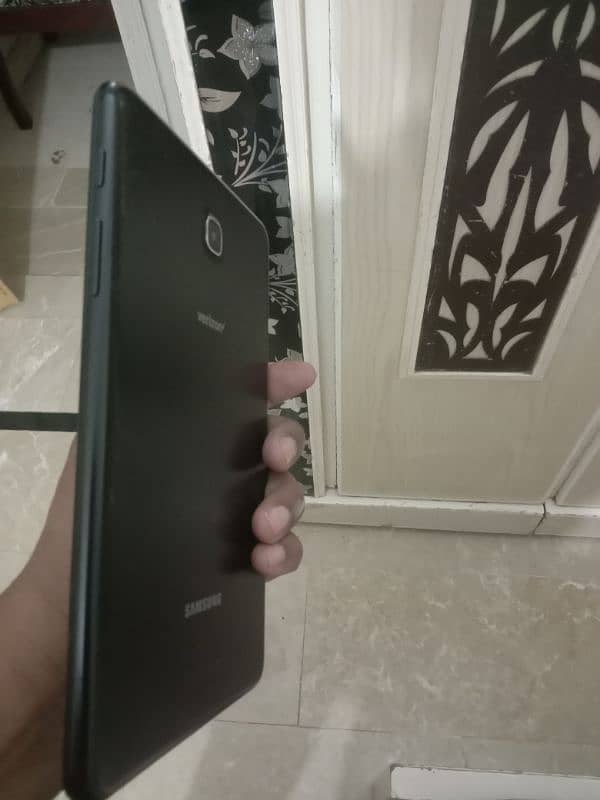 Samsung Tab 8 inch 9