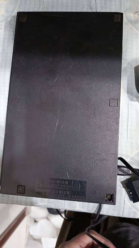 ORIGINAL SONY PLAYSTATION 2 WITH TWO MEMORY CARDS AND TWO CONTROLLERS 12