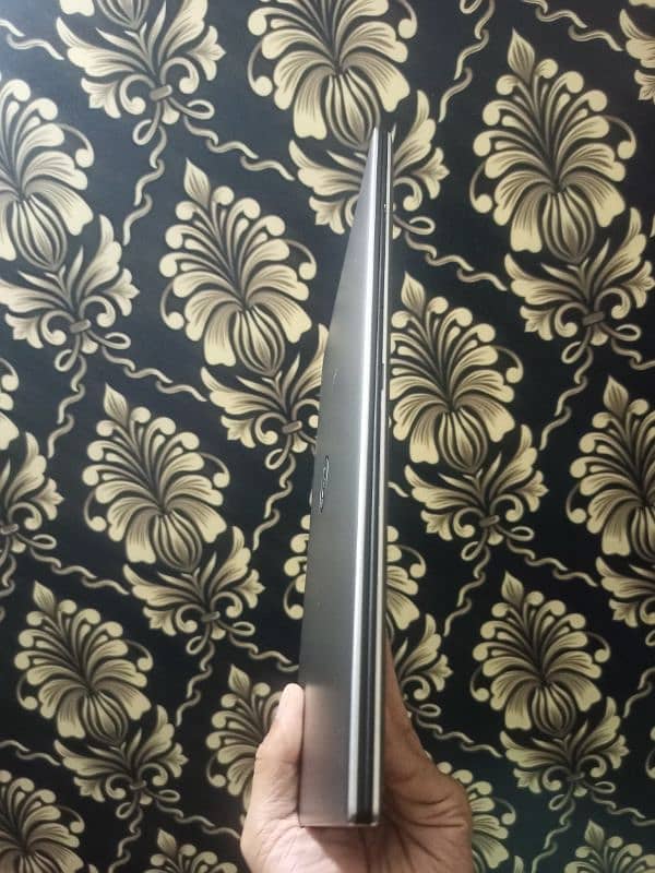 Dell XPS Eid offer 5h battery IPS display best sound i5 6th gen 8/256 4