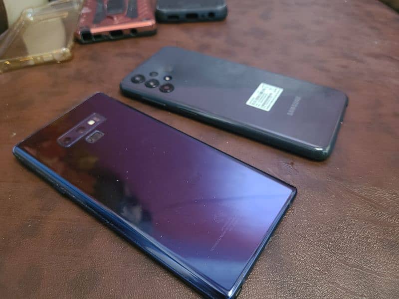 Samsung note9 and 6/128 spot on screen 3