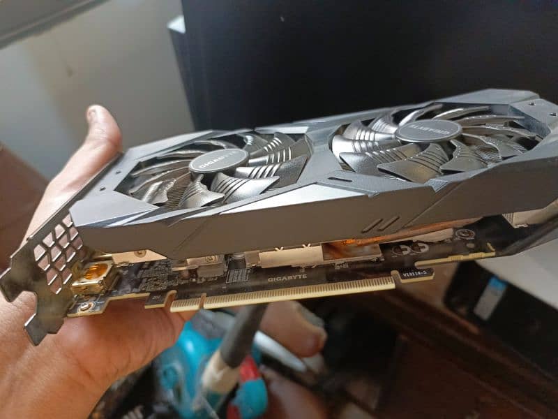 i7 4790 With Gigabyte 1660Super 4