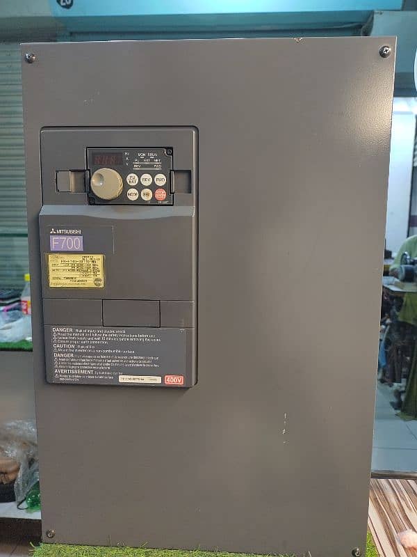 VFD INVERTER MITSUBISHI SIEMENS SCHNEIDER INDUSTRIAL 18