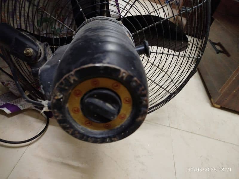 Bracket Fan Royal Magnum 3
