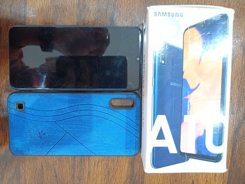 Condition 10/10 almost new phone dual sim 0