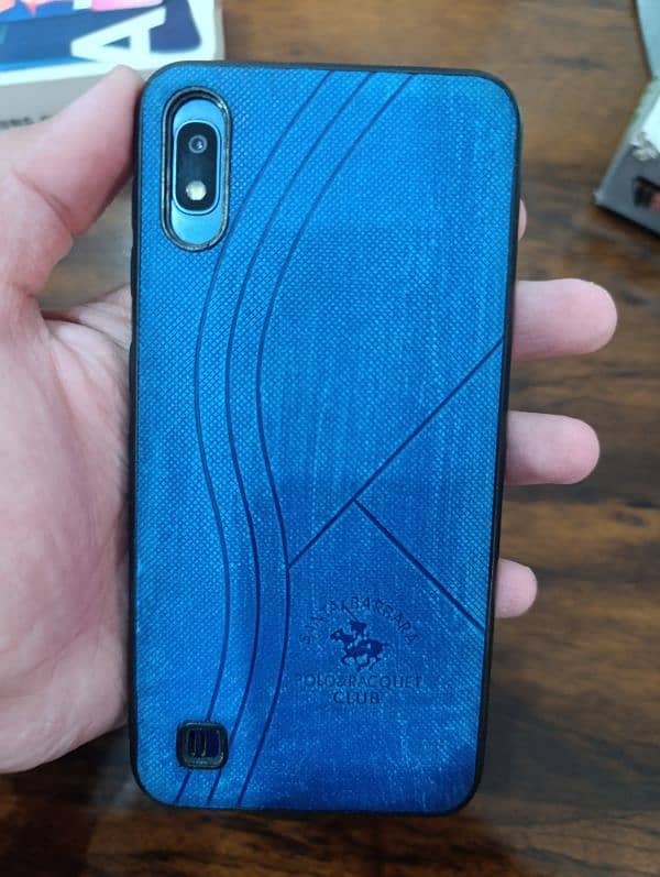 Condition 10/10 almost new phone dual sim 5