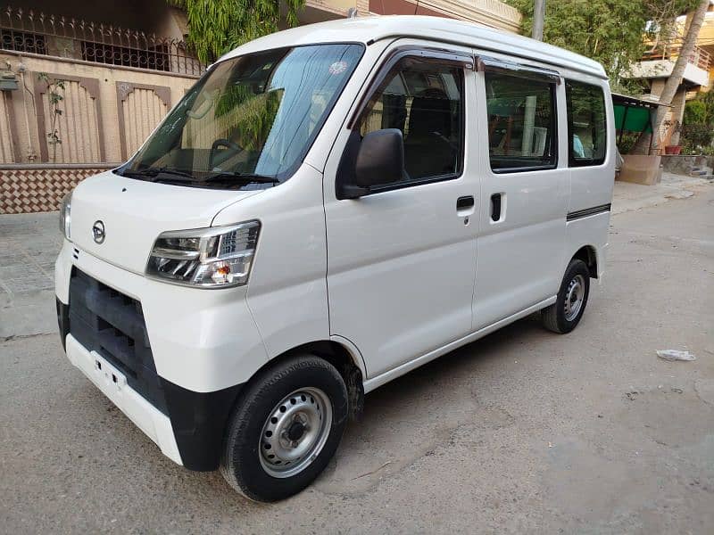 Daihatsu Hijet 2020 1