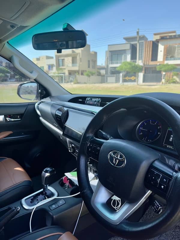 Toyota Hilux Revo 2019 11