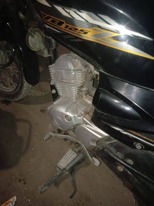 Yamaha YB125Z available 8