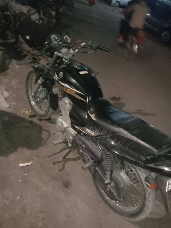 Yamaha YB125Z available 12