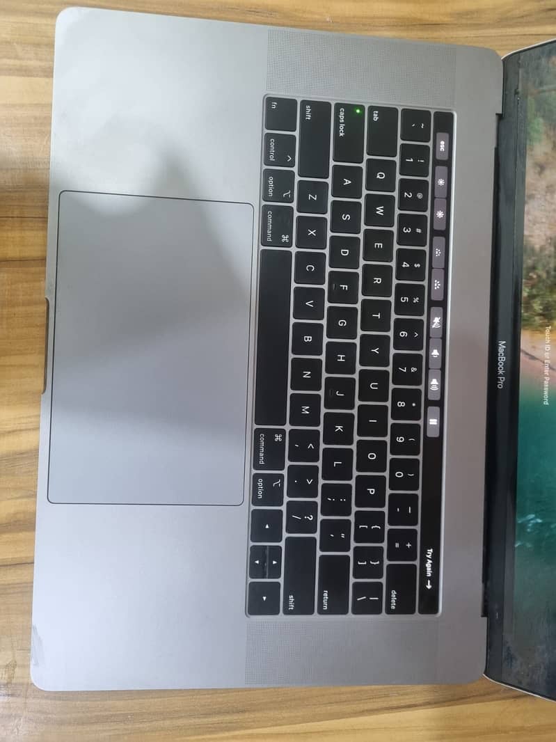 MacBook Pro (15-inch, 2019) 2