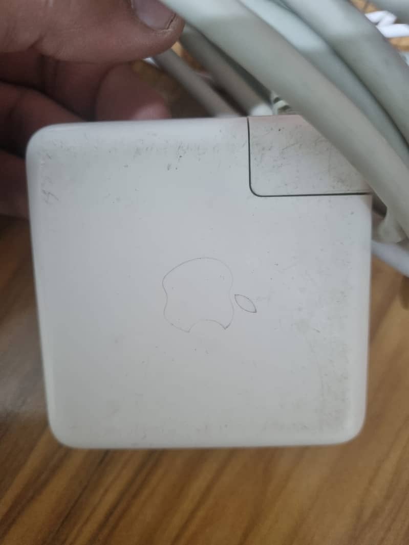 MacBook Pro (15-inch, 2019) 7