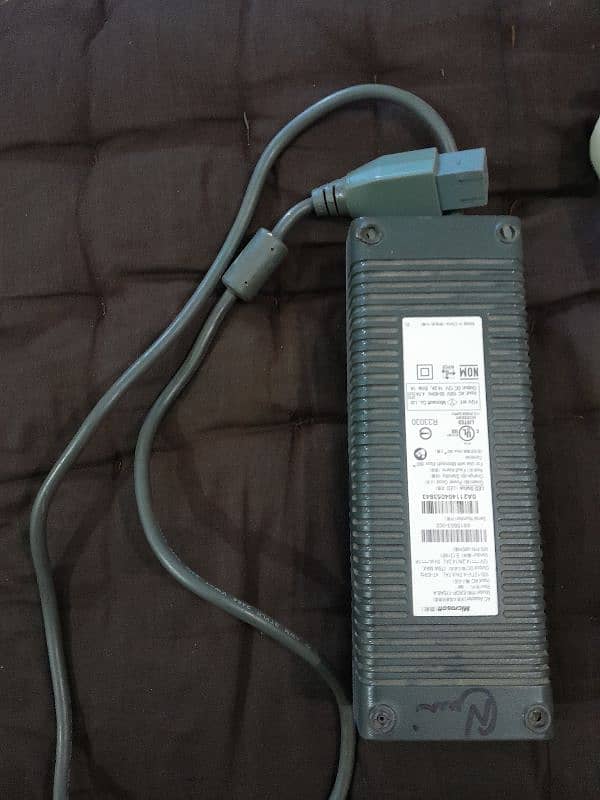 xbox 360 gaming console 3