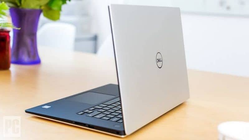 Dell 5540 15.6screen touch 4k corei9 9thgen 32gbram 512ssd 4gb graphic 0