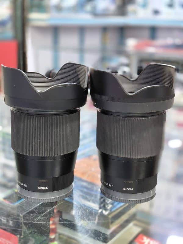 Sigma 16mm 1.4 For Sony E mount Good Condition 0313-2158400 2