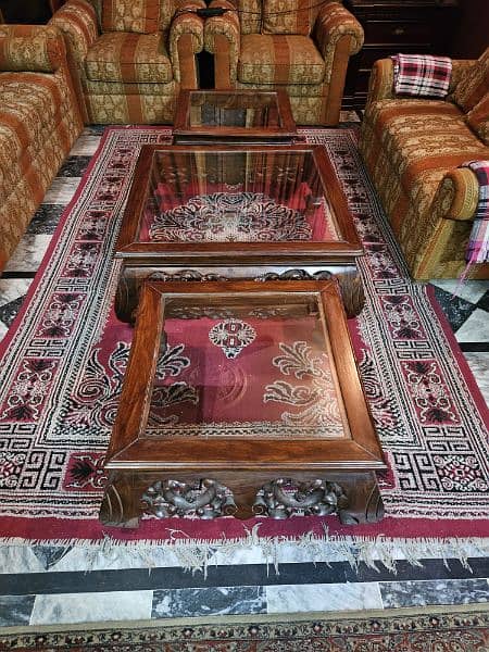 Center table 0