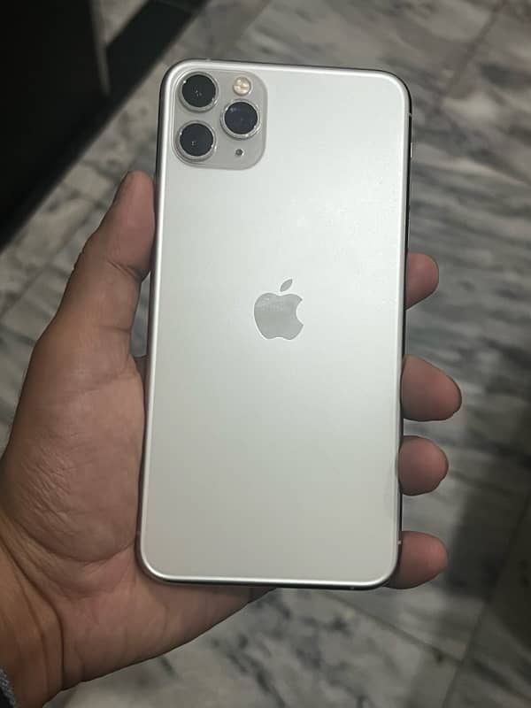 iphone 11 pro max 1