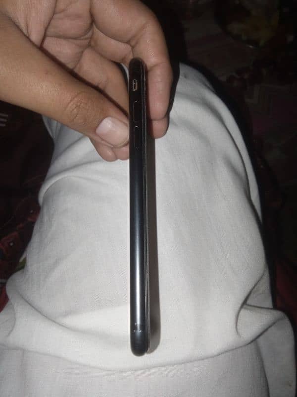 please Call and Whatsapp 03204905432.   I phone 7 PTA Approved 32gb 0
