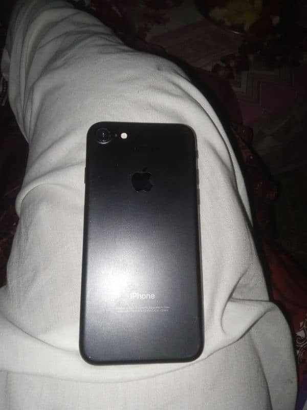 please Call and Whatsapp 03204905432.   I phone 7 PTA Approved 32gb 3