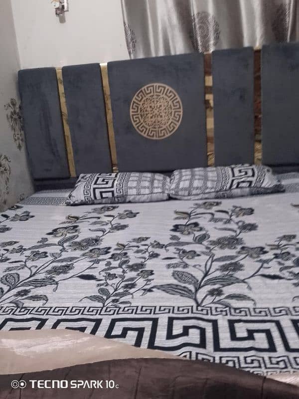 New poshish bed with madicated mattress 5
