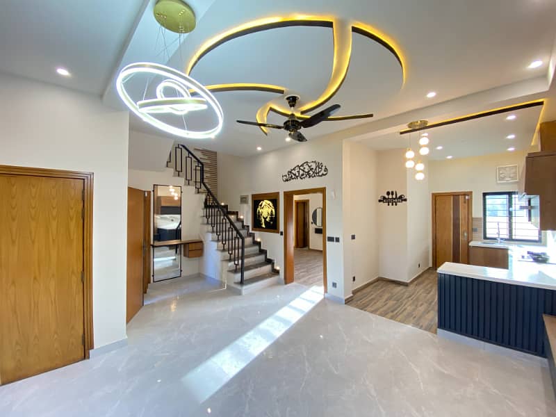 5 MARLA DESIGNER HOUSE FOR SALE 2