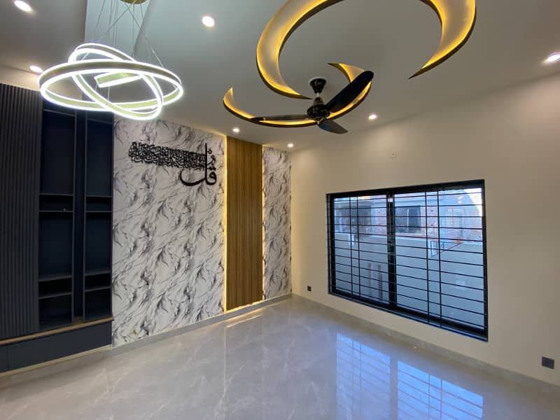 5 MARLA DESIGNER HOUSE FOR SALE 7