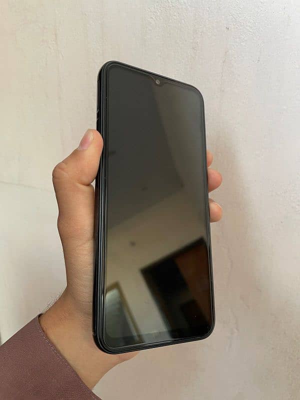 Samsung A14   6+6(extendable) / 128 GB. 3