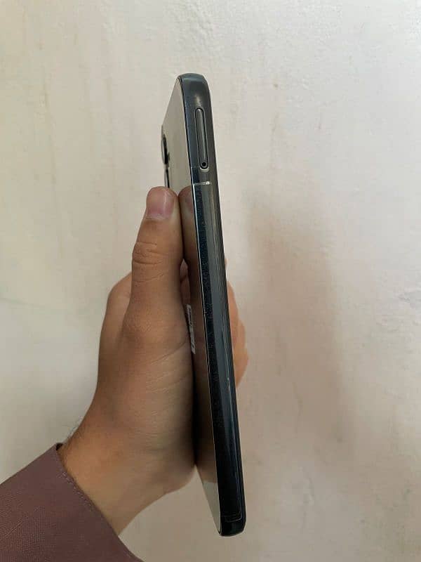 Samsung A14   6+6(extendable) / 128 GB. 6