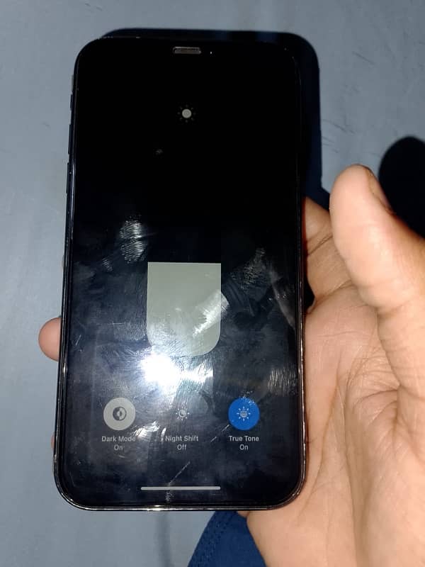 iphone xr non pta factory unlock 64gb all genuine 10/9 5