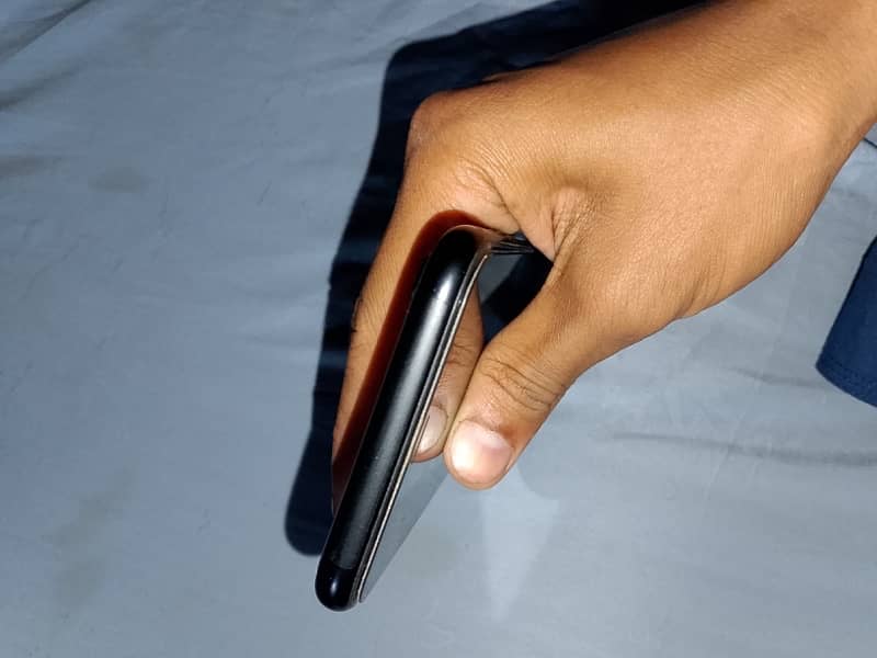 iphone xr non pta factory unlock 64gb all genuine 10/9 6