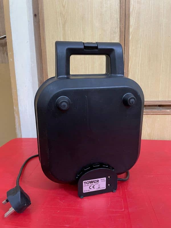 Tower Electric Medium Size Pizza Maker 3