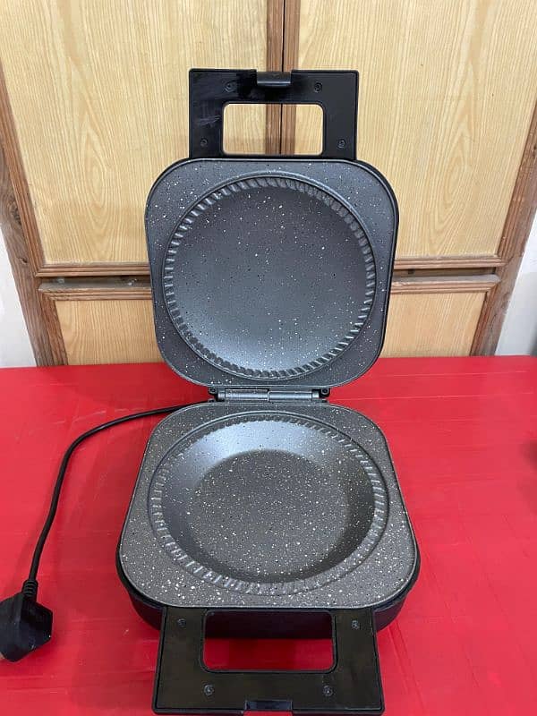 Tower Electric Medium Size Pizza Maker 0