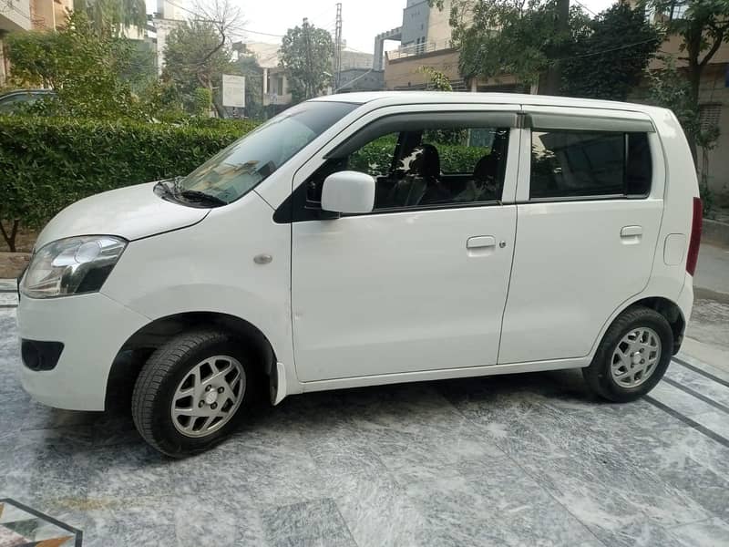 Rent A Car With Protocol, VIGO With Guard, One way Pick & Drop Service 5