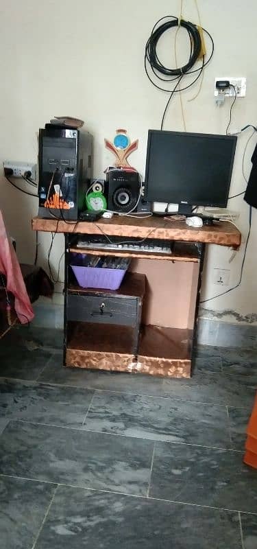 New computer table for sale 3