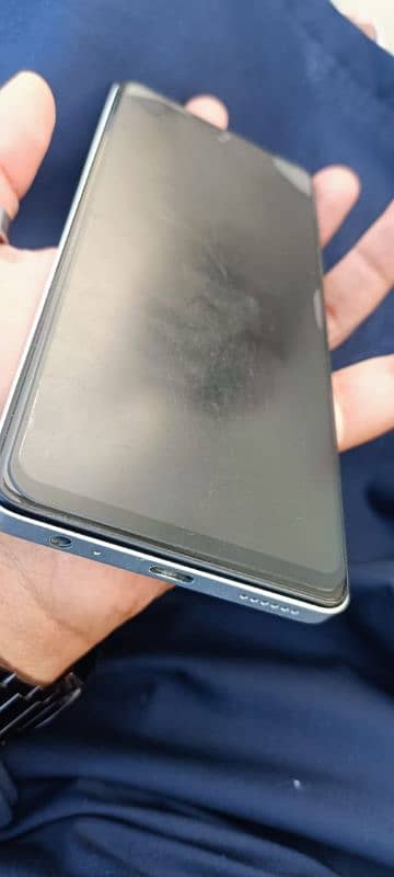 Tecno Spark 10 pro 4