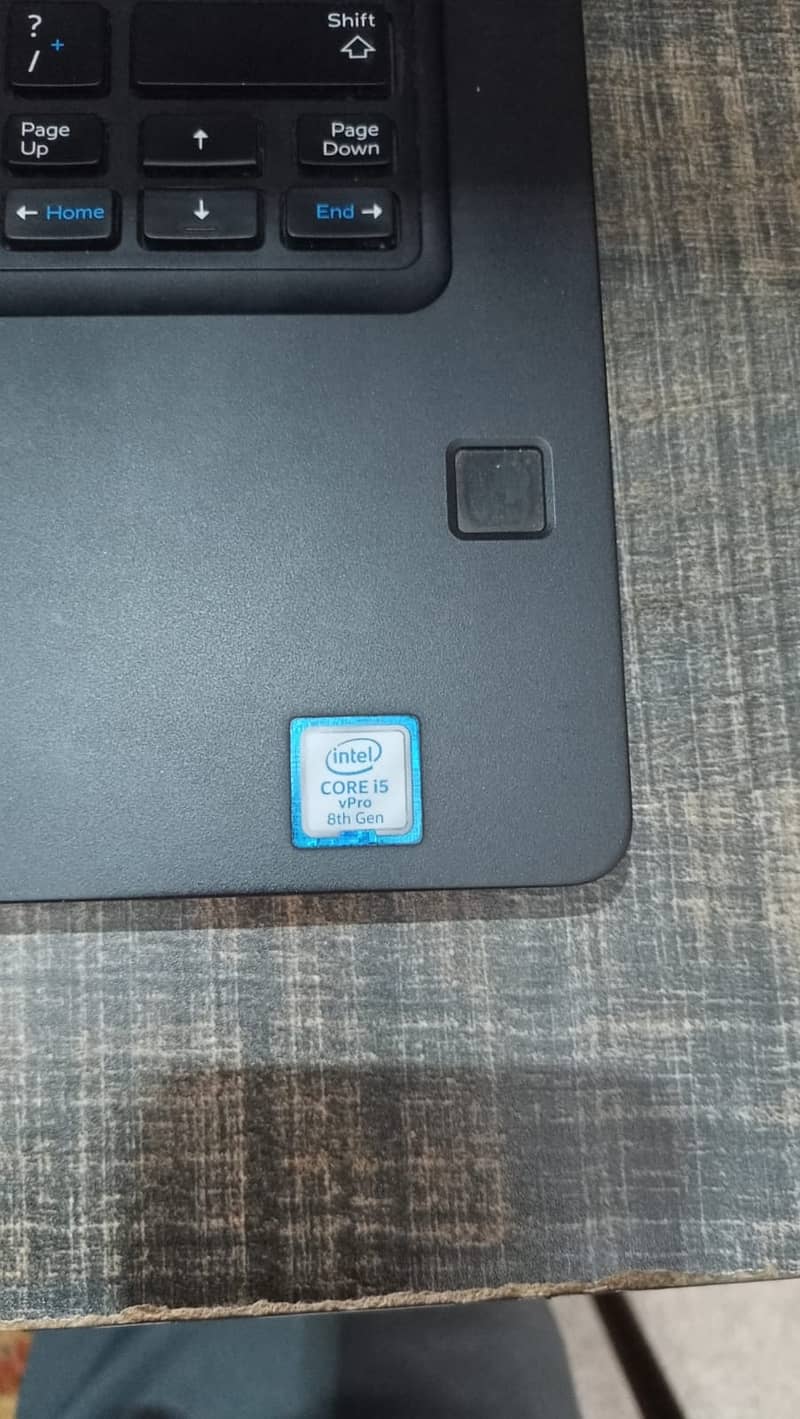 Dell Latitude 5490 (touch) 3