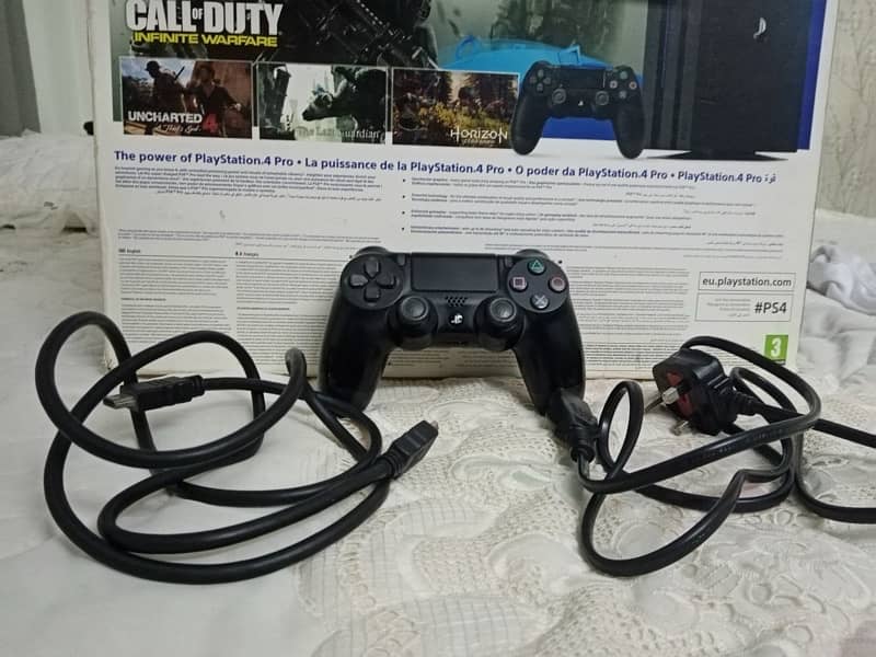 PS4 Pro Black 1 TB 2