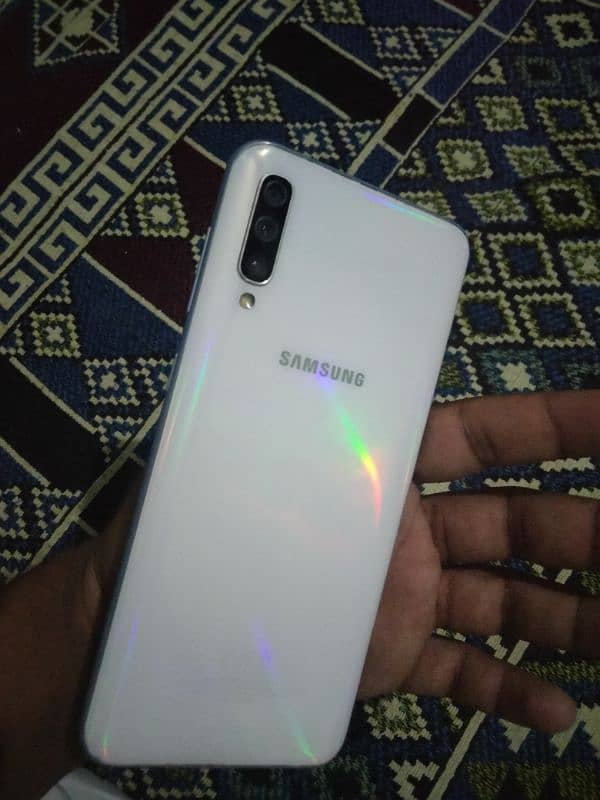 Samsung galaxy A50 0