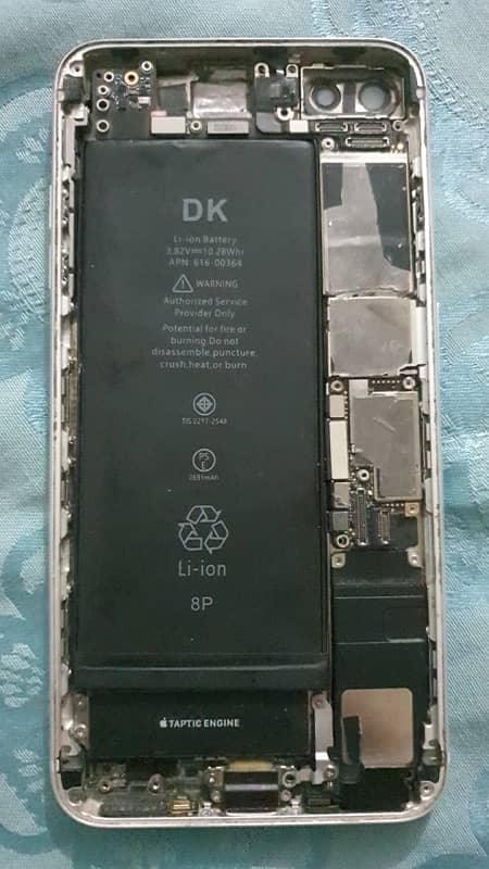 iPhone 8 Plus Read Ad 64gb bypass 1