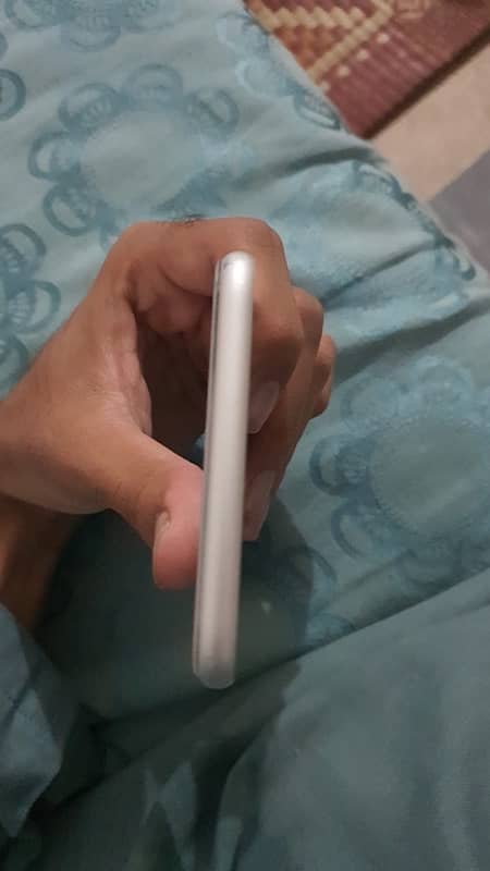 iPhone 8 Plus Read Ad 64gb bypass 6