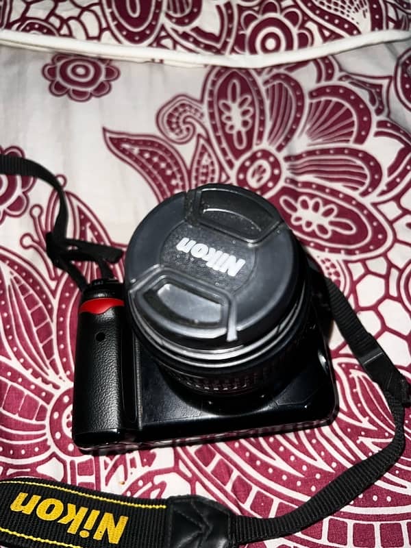Nikon DSLR Camera D5000 for sale with 18-55 lens in Fine Condition 1