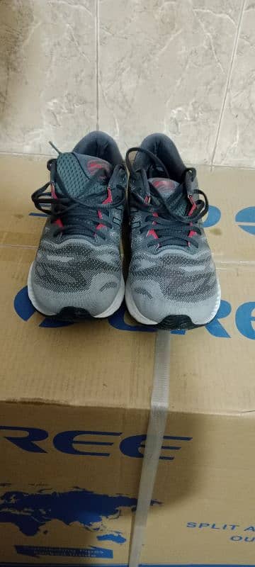 " ACESS GEL NIMBUS 23" GENION BRANDS 100%. 0
