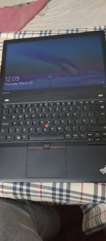 LENOVO THINKPAD T470  ( 8 Gb Ram Ddr4 + 256 Gb Ssd) 8