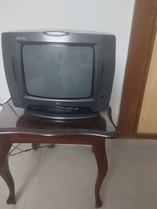 LG 14" Hexaport TV with Golden eye 1