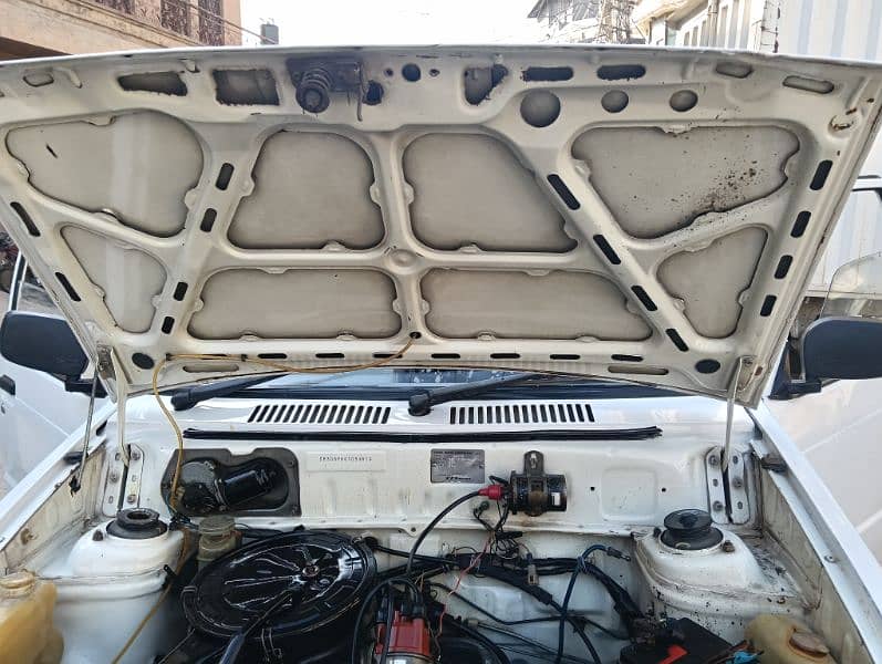 Suzuki Mehran VXR 2012 16