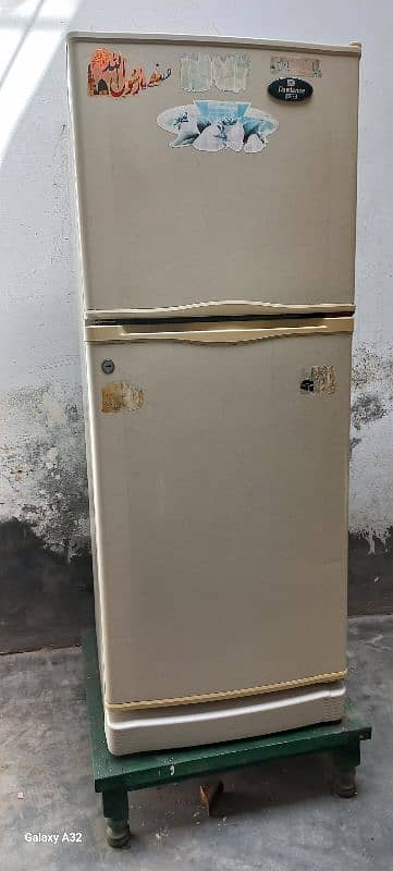 Dawlance fridge for sale in good condition and excellent cooling 0