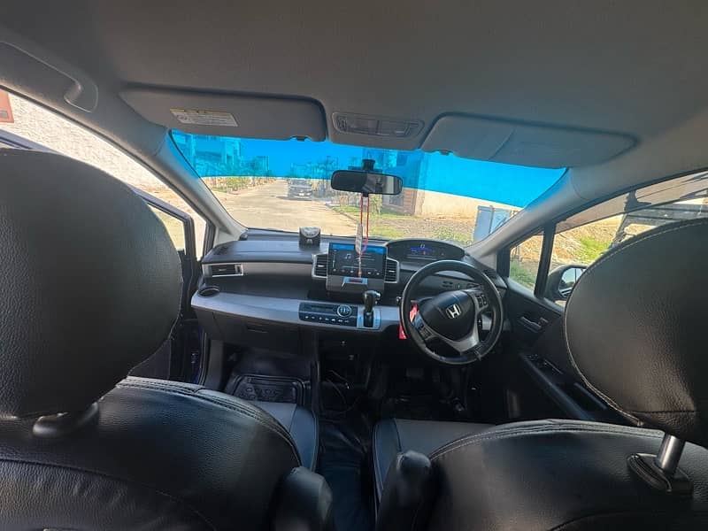 Honda Freed 2012 8